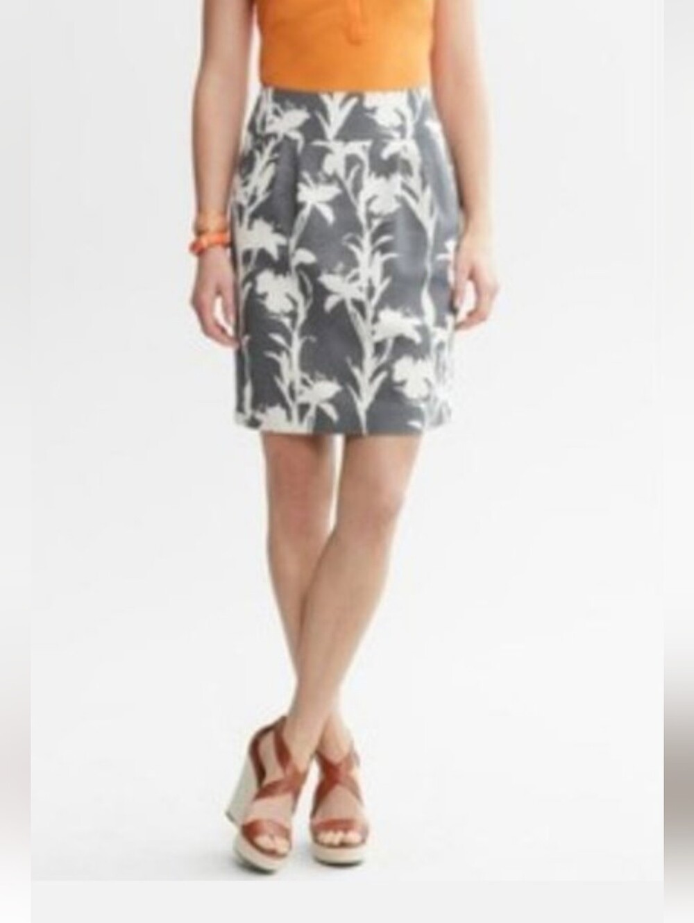 Banana Republic Heritage Gray & White Floral Mini Skirt